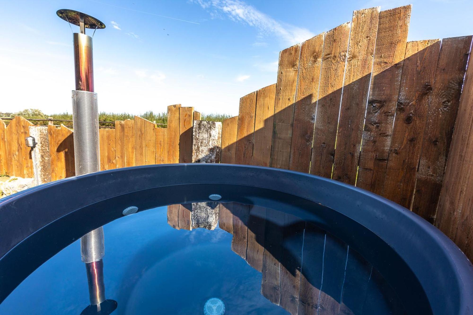 Les Tiny Du Pre Mathy - Logements Insolites Avec Jacuzzi A Profondeville Kültér fotó