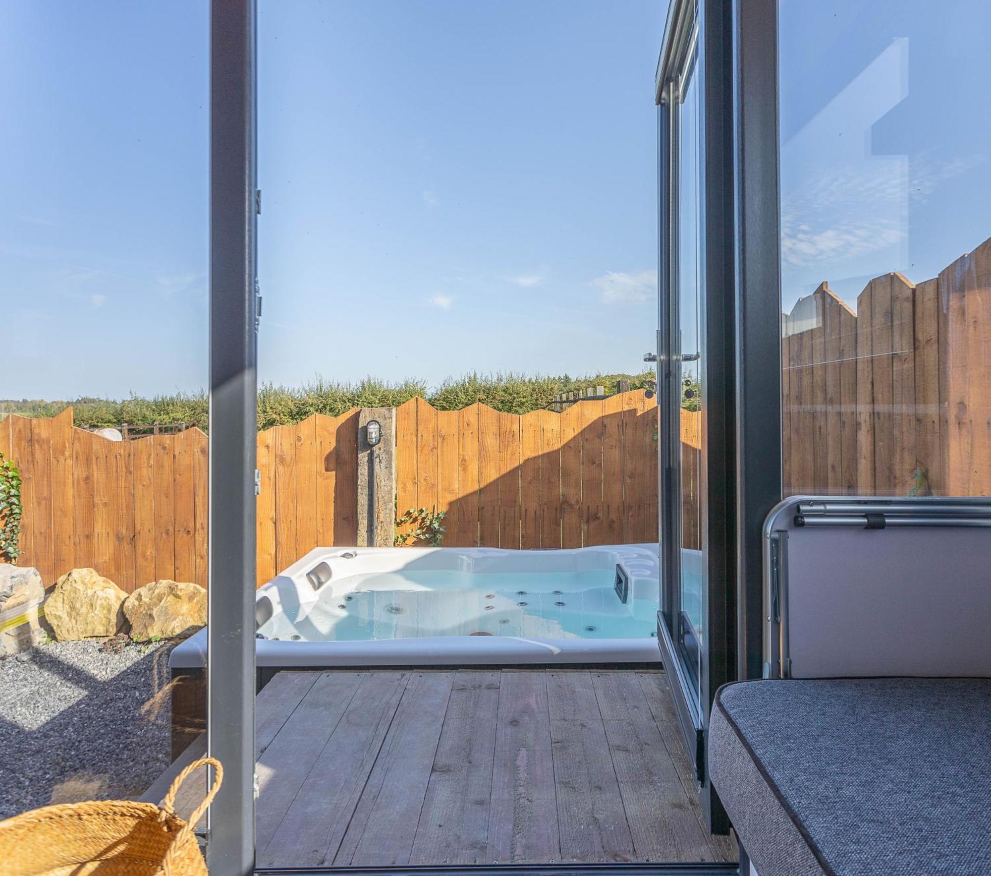 Les Tiny Du Pre Mathy - Logements Insolites Avec Jacuzzi A Profondeville Kültér fotó